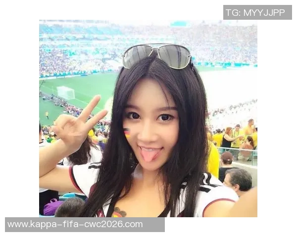 足球宝贝樊玲精彩视频集锦展现她的魅力与才华让你爱上足球的另一面