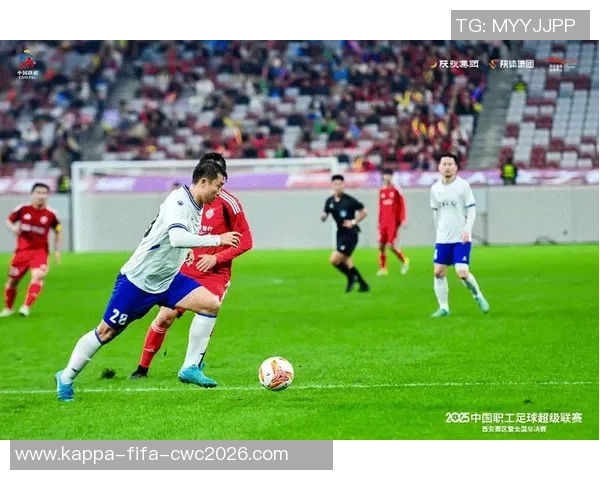 足球评论网深度解析各大联赛动态与球员表现，助你掌握足球世界最新资讯